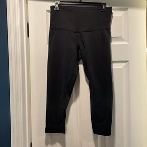 Zella black cropped leggings.